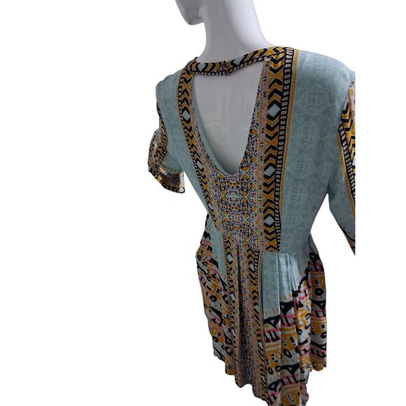 Free People Tegan Border Print Womens size 10 Bell Sleeve Mini Boho Fairy Dress - Picture 4 of 11